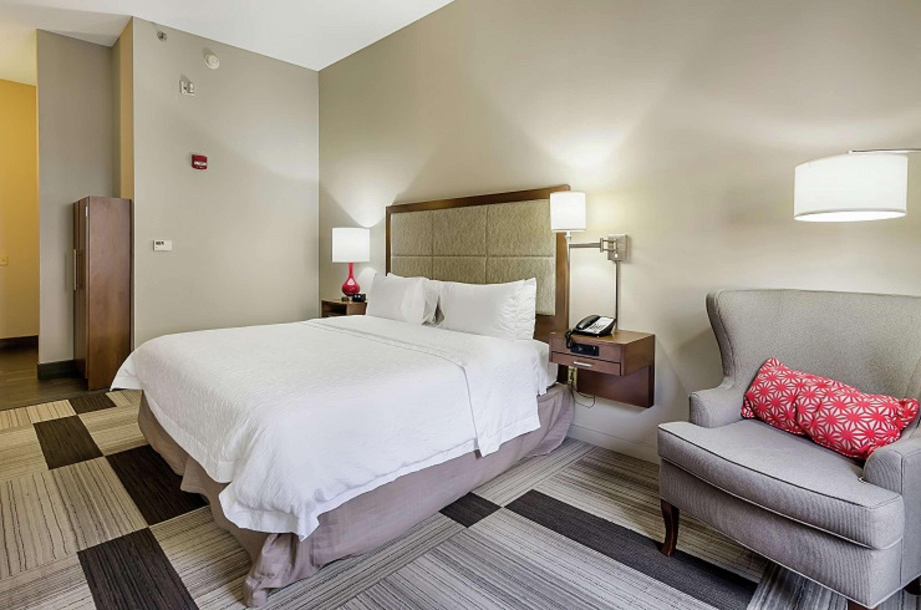 Hampton Inn Salem Exterior foto