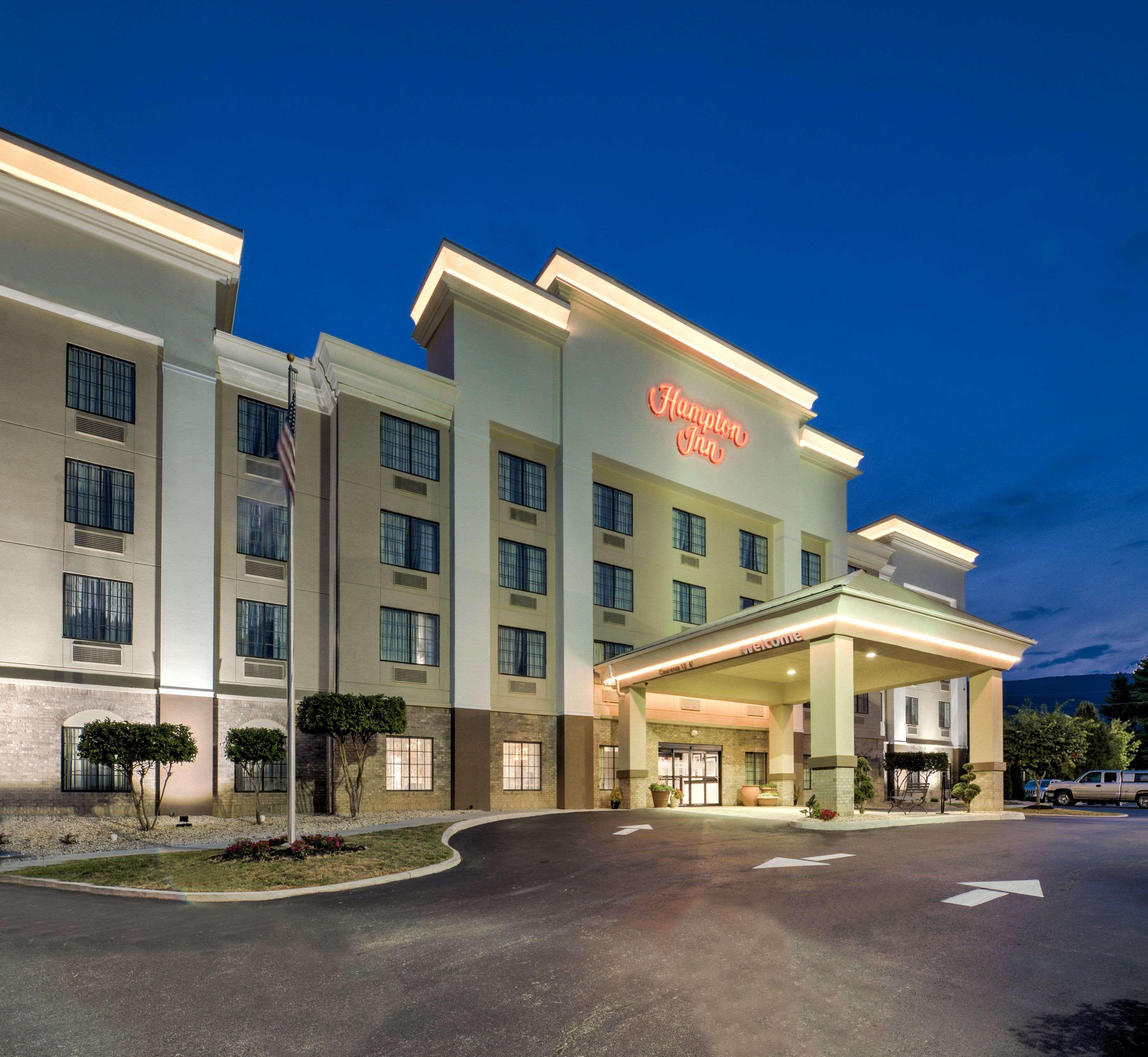 Hampton Inn Salem Exterior foto