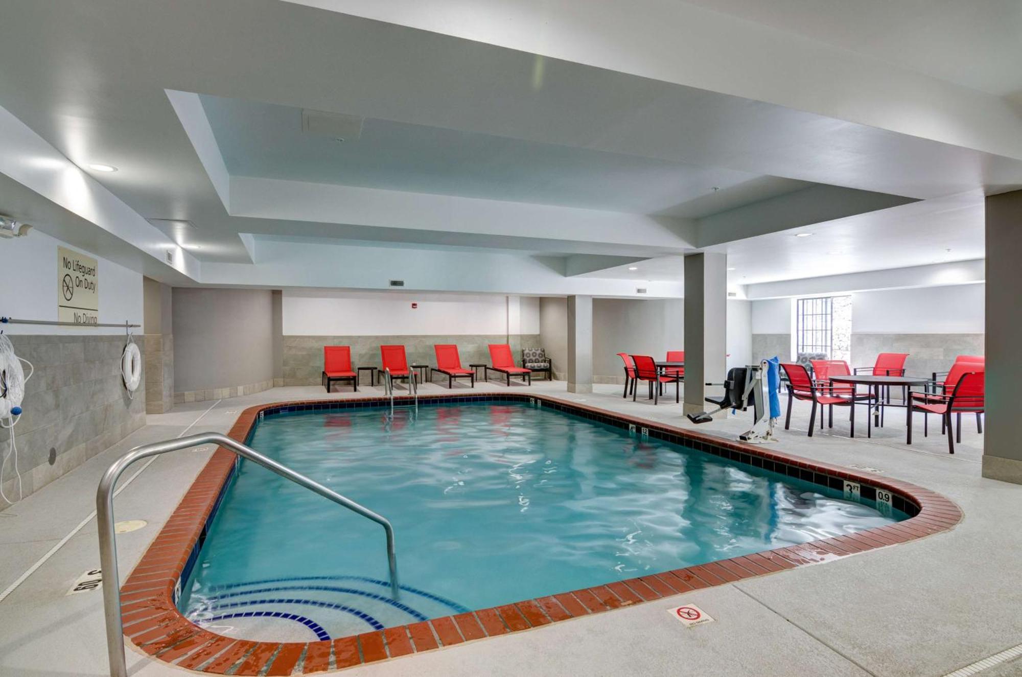 Hampton Inn Salem Exterior foto